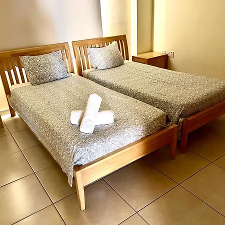 Nissi Elena A11 *